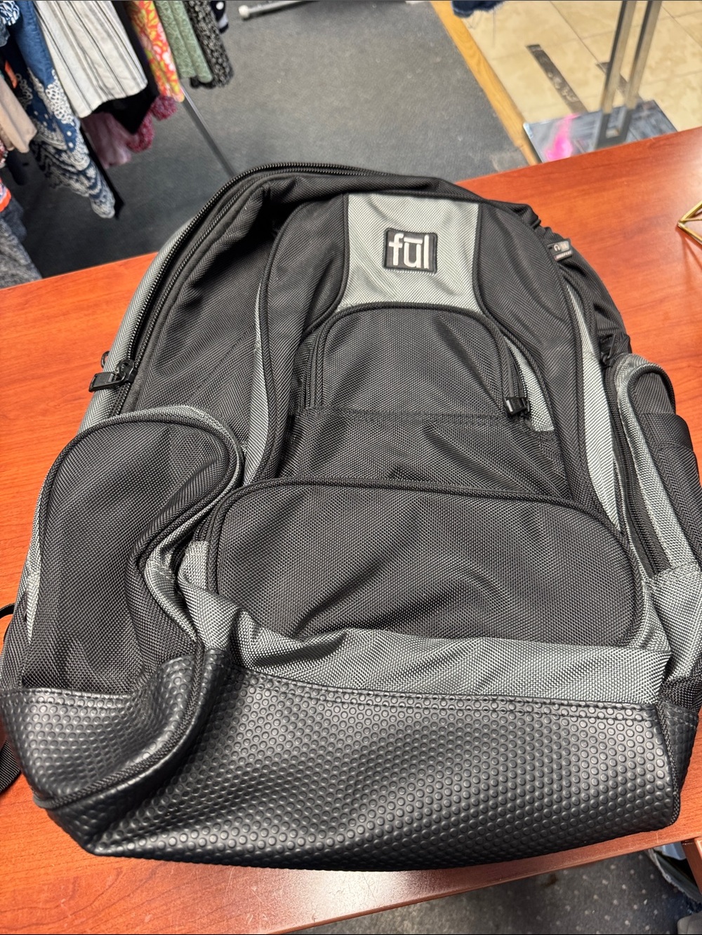 Ful backpack // 091827